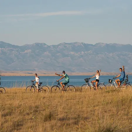 Lovely In With Wifi Semesterbostad Privlaka (Zadar)