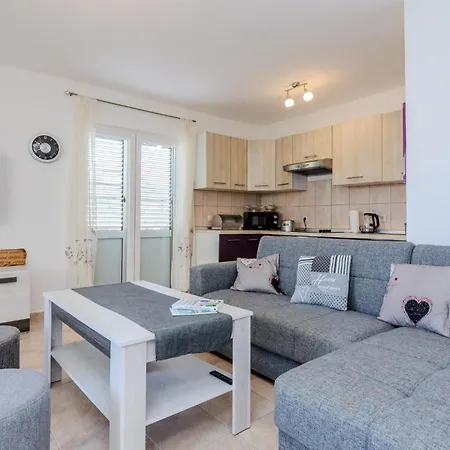 Nice In Privlaka With Kitchen